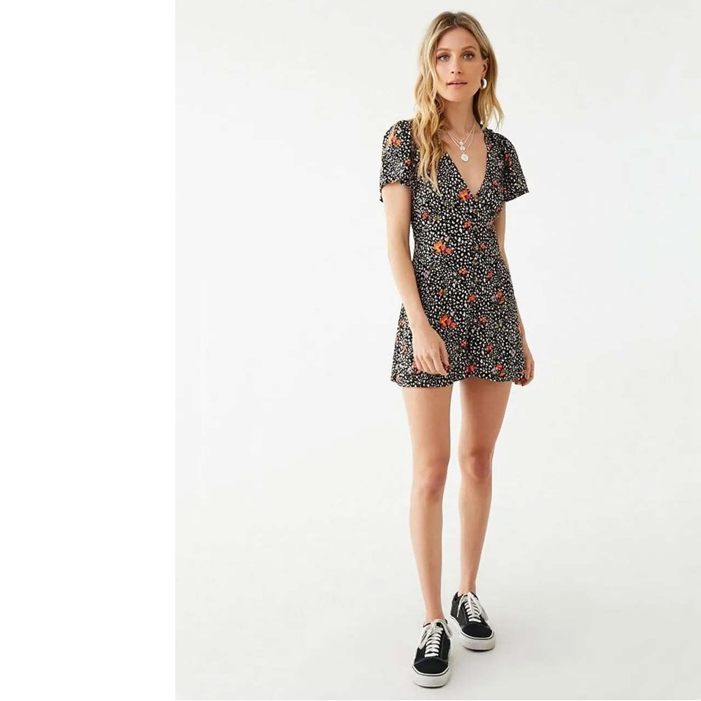 Forever 21 Floral Print Romper - Picture 12 of 12